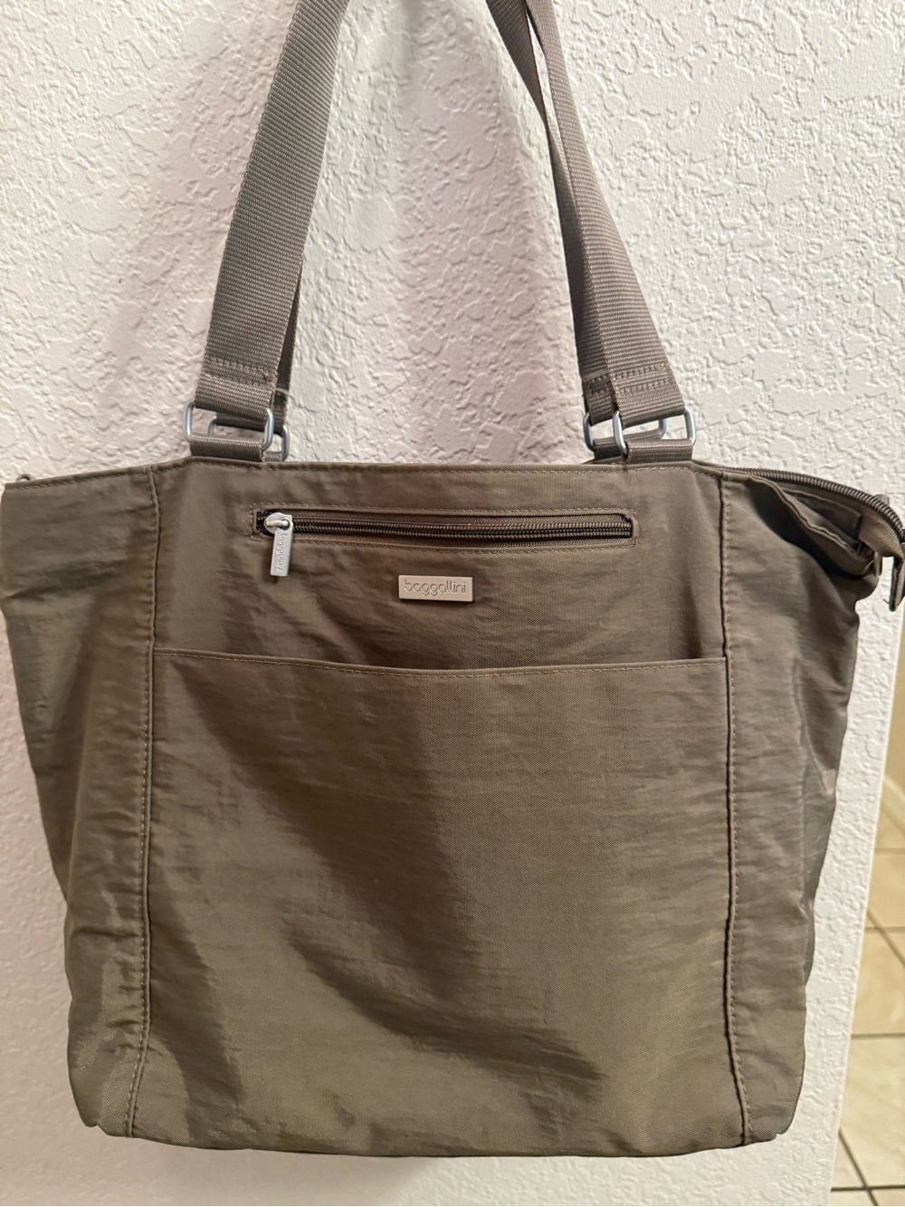 Baggallini Olive Green Boulevard Tote Gray Laptop Travel Bag